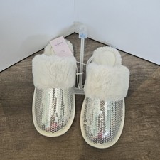 NWT Auden Women's Rae Metallic Scuff Cozy Slippers Silver Size Large 9/10