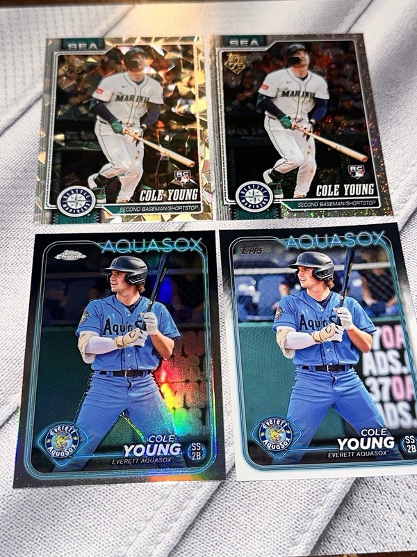 Cole Young 4 Card Insert/Base Lot, Mariners Rookie, Topps Foil Diamonte RC