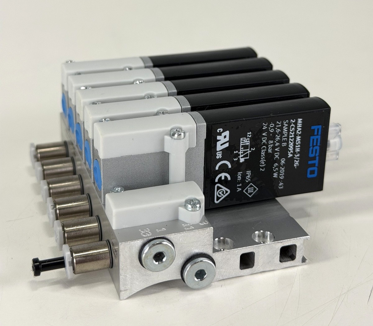 4 FESTO MHA2-MS1H-3/2G-2 Solenoid Valves