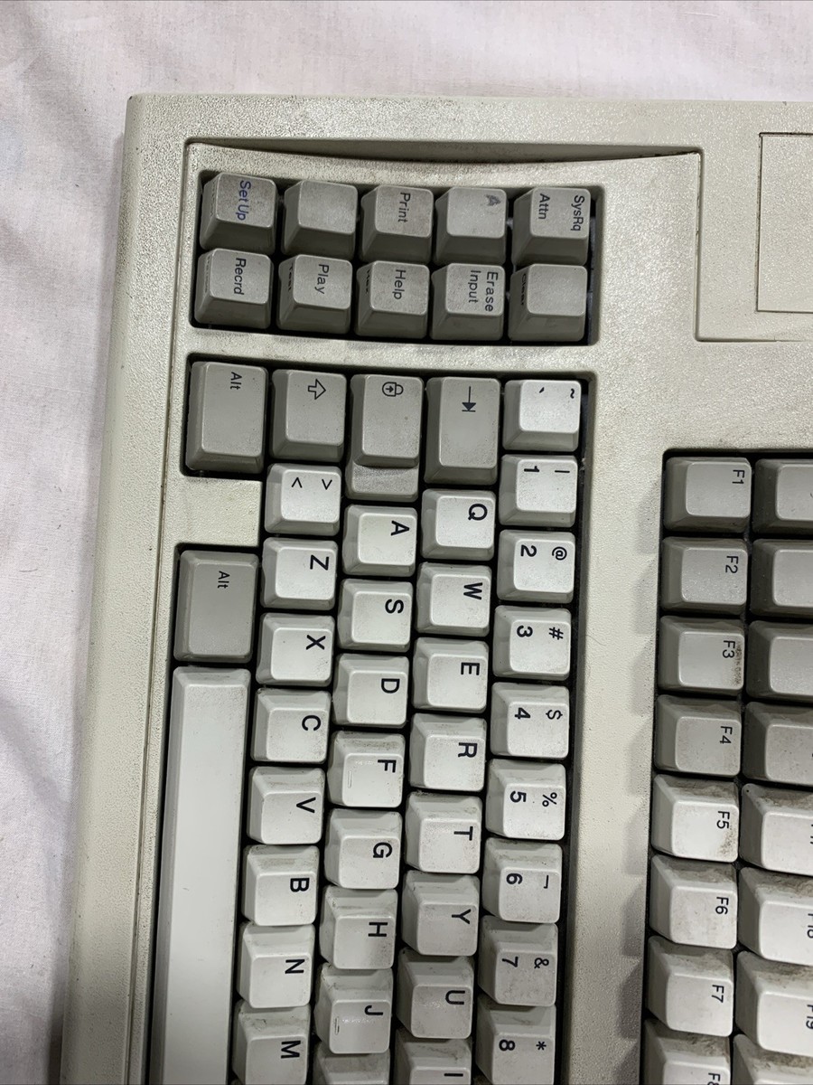 【未使用】UNICOMP　Model M　キーボード　42H1292U 【名機】 USED TESTED Unicomp Model M Mechanical Keyboard Cream Color