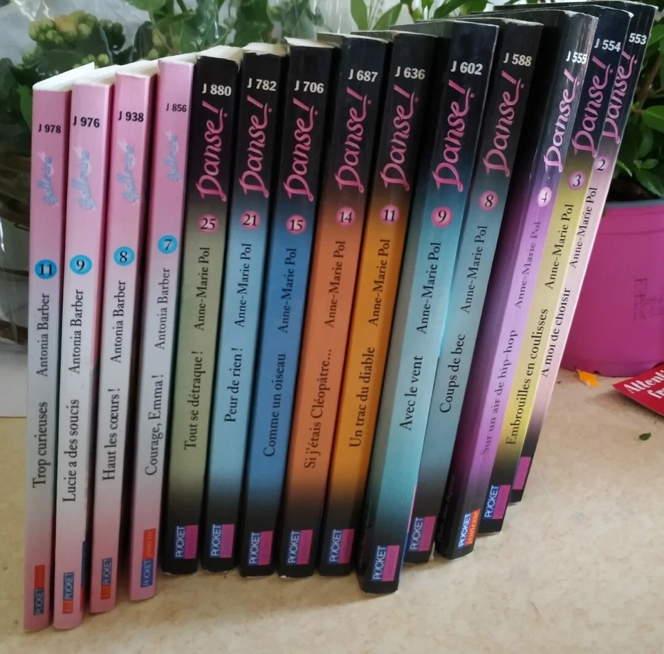 Lot de 14 livres d'histoires de danse,  10 collec Danse , 4 collec Ballerine  . - Photo 2/4