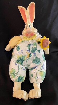 RUSS BERRIE COUNTRY FOLKS KATHLEEN KELLY CRITTERS BONNIE BUNNY RABBIT FIGURINE 