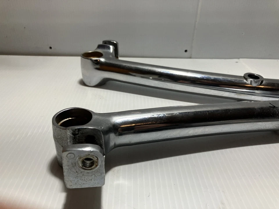 1999 Suzuki Intruder 1400 Rear Fender Mount Brackets  (OEM) - Image 2 of 4