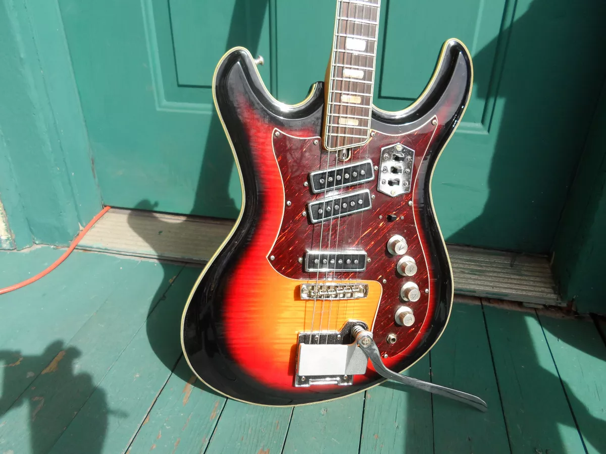 Kurt cobain on sale mosrite guitar