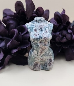 NEW Natural Stone Handcarved Small Female Torso Goddess Figure Sakura Jasper 6cm