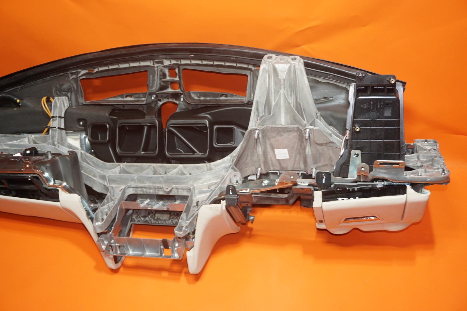 Maserati Quattroporte 2014-2017 Dashboard P/N 6700152450