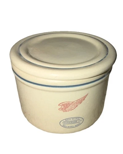 EUC Red Wing Pottery Stoneware Co Butter Bell Keeper Beige Round Glossy w/ Lid