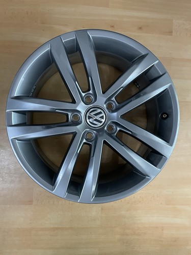 1x 17 Zoll Alufelgen Original Vw Neu Salvador Golf 7 usw