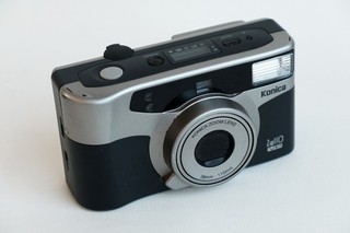 Compact Argentique KONICA Z UP 110 VP