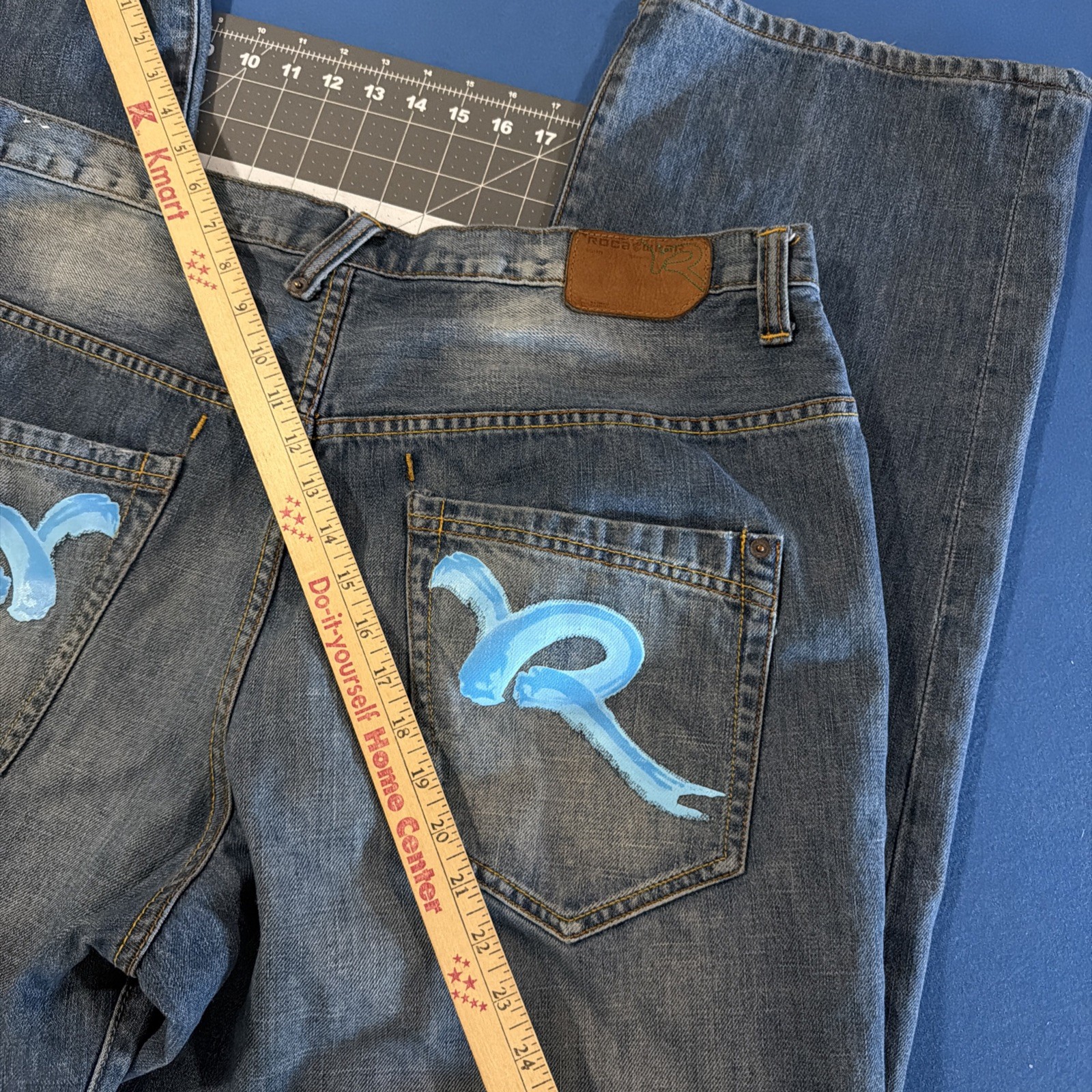 VTG Rocawear Jeans Mens 40x34 Blue Fade Baggy Wide-Leg Urban Y2K Skater