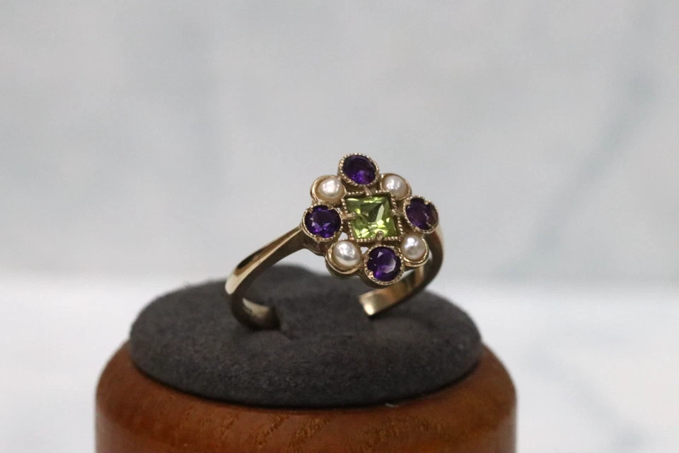 9ct Yellow Gold Perdot & Amethyst Ring - Size N½ - UK Hallmark - Image 4 of 4