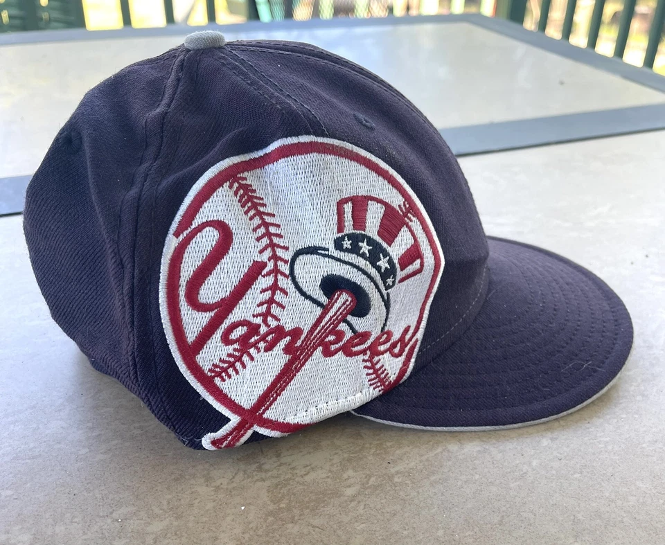 New York Yankees Autographed BY 2 Players New Era 59FIFTY Cap Hat 7 1/4 Fitted - Image 4 of 4