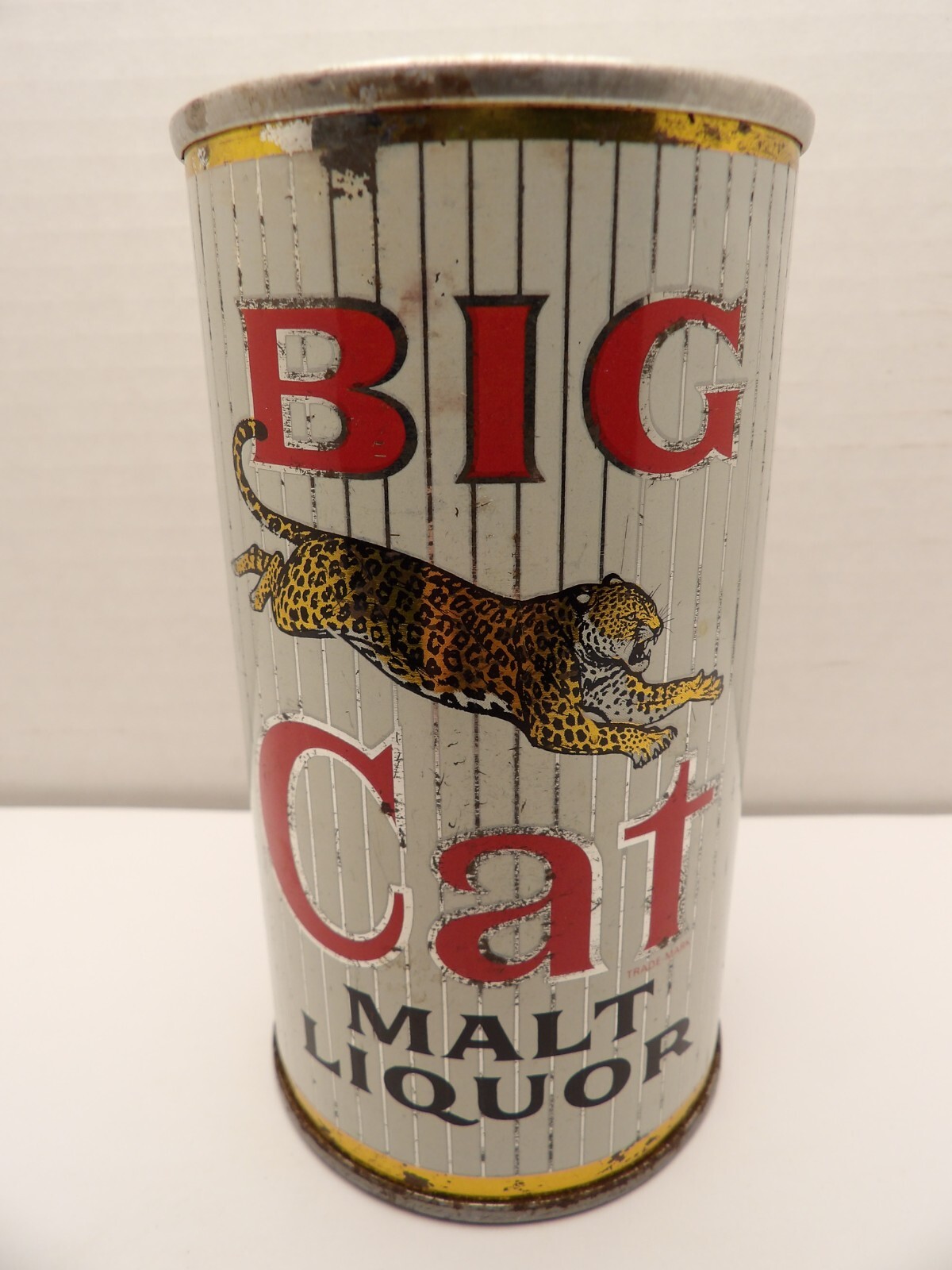 BIG CAT MALT LIQUOR STRAIGHT STEEL PULL TAB BEER CAN 3932 MILWAUKEE