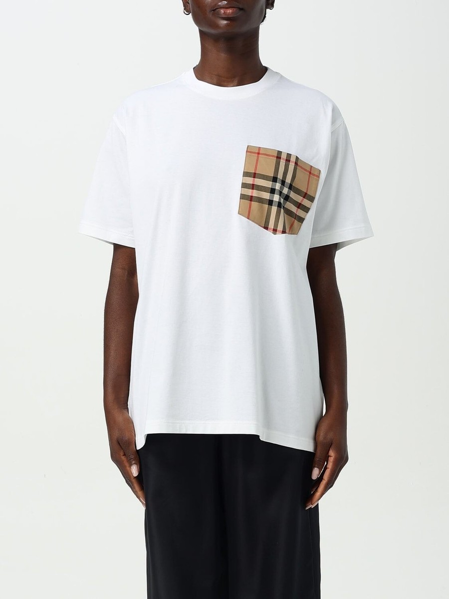 新品タグ付きBURBERRY ホワイトトップスTシャツ 新品タグ付きBURBERRY ホワイトトップスTシャツ