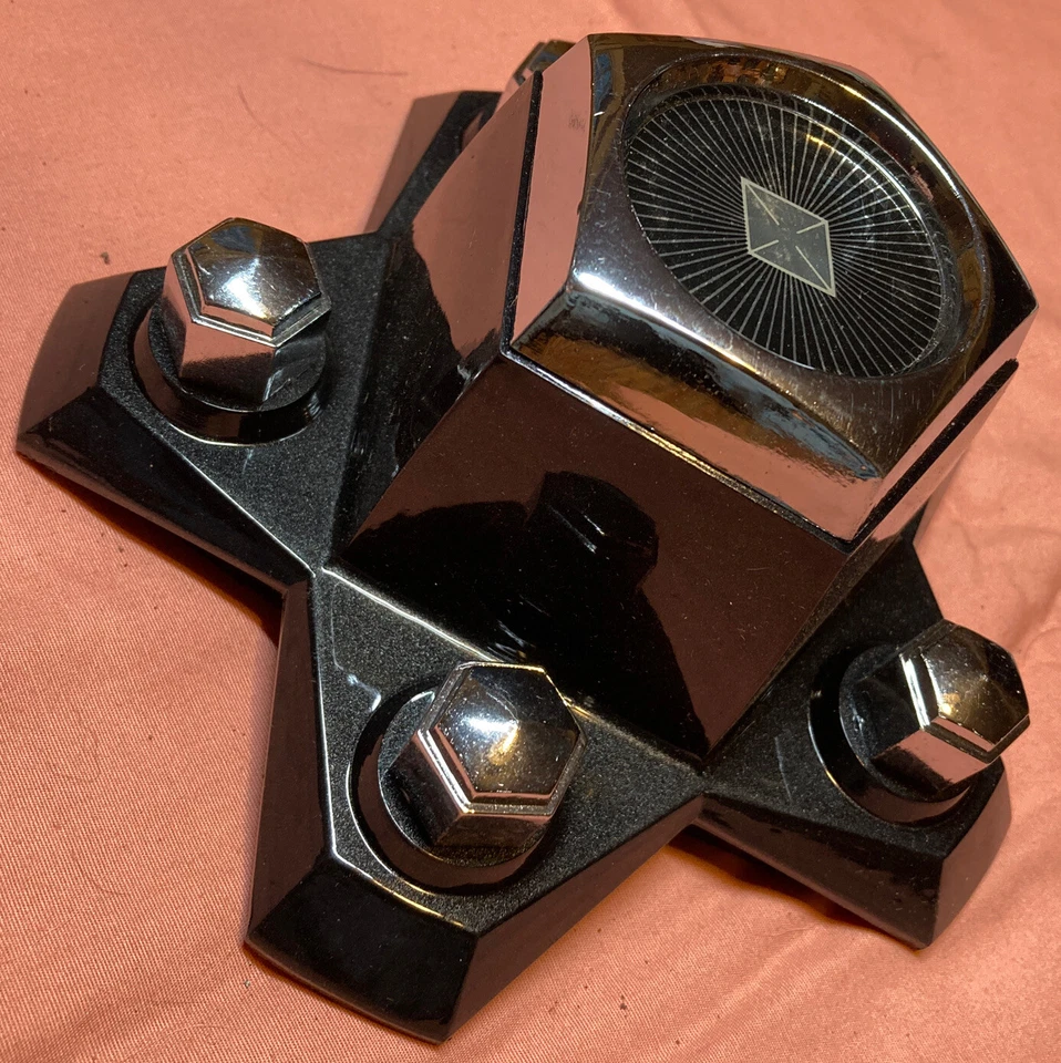 80-88 雪佛兰 MONTE CARLO EL CAMINO MALIBU 14 英寸拉力赛轮毂中心盖新品 — 第 3/4 张图片