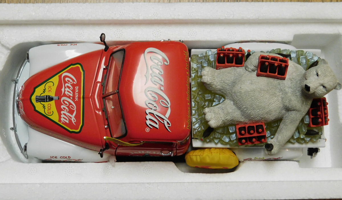 未使用❗1950s 1/24 コカ・コーラクリスマストラック　ダンバリィミント Danbury Mint Coca-Cola Polar Bear Pickup Truck, Chevy 1953