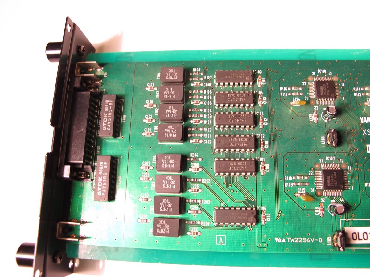 Yamaha CD8-AE-S 8 Channel AES/EBU Digital I/O Card for Yamaha 02R