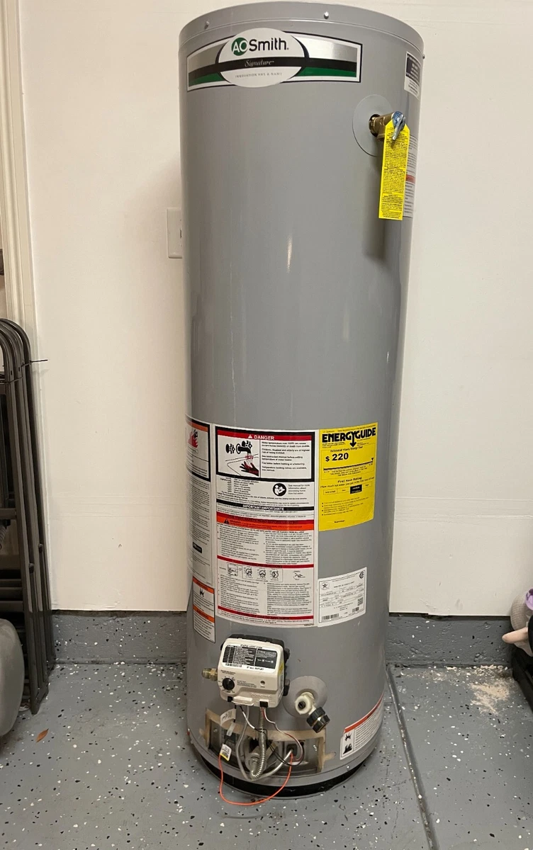 A.O. Smith Signature 40 Gallons Tall 40000 BTU Natural Gas Water Heater