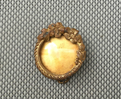 Broche Ancienne En Métal Doré - Bijou Vintage Français, Occasion, Modèle R1
