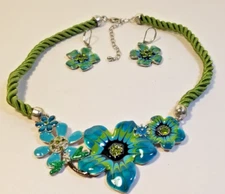 Vtg Green & Turquoise Flower Enamel/Rhinestone Dragon Fly Necklace & Earrings,