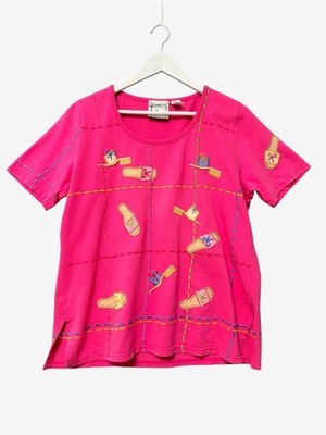 Michael Simon Lite Vintage Embroidered Sandal Tee Size Medium Dark Pink Colorful
