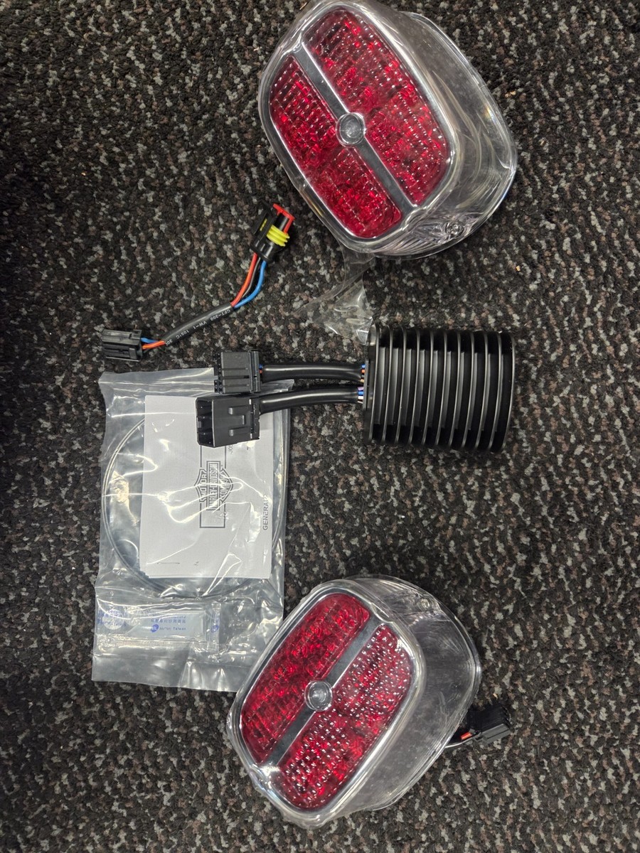 Harley-davidson トライクテールライトセット￼ HARLEY-DAVIDSON GENUINE 14 UP TOUR PAK BRAKE TURN RUN LED LIGHT