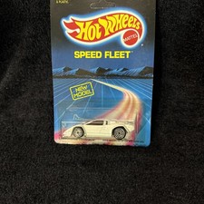 Hot Wheels Speed Fleet Rainbow Road Card Lamborghini Countach #4384 NEW MODEL