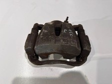 TOYOTA AURIS E18 Bremssattel vorne links 4773002510 1.80 34741068