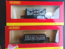 Hornby OO Gauge Wagons R6449 Brookman And R6445 Tipping Wagons