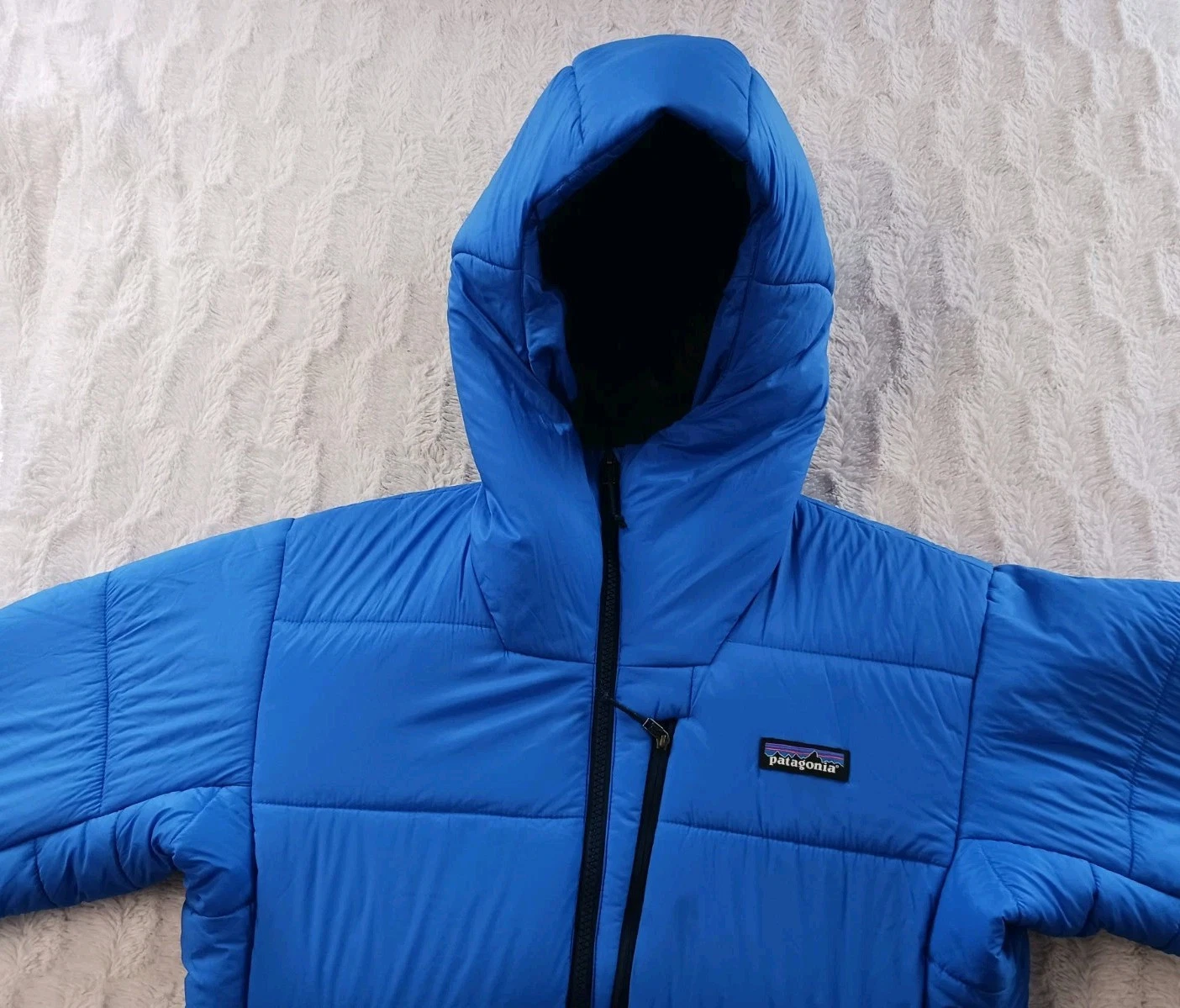 patagonia hyper puff hooded parka worn wear with bag jacket