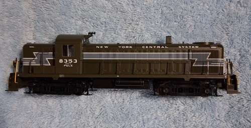 Athearn P&LE Pittsburgh & Lake Erie RS-3 #8353, sin sonido, conexión rápida DCC | Zustand: New