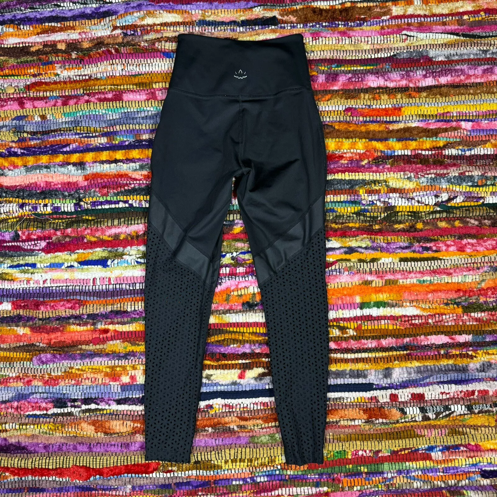 beyond-yoga high waisted breathable cropped ankle leggings