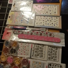 Nail set (randomized)