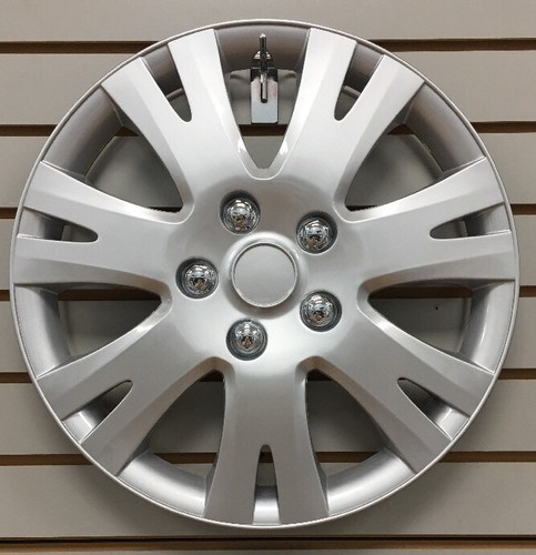 Silver Wheel Cover Replacement - Fits Various Models, Aftermarket Design 8 thumbnail image