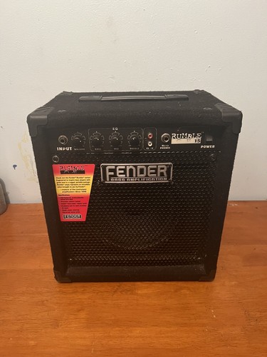 Fender Rumble 15 PR497 Amplifier #07016696