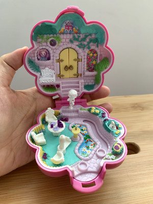 Polly Pocket 1990 Garden Surprise w/1 original doll