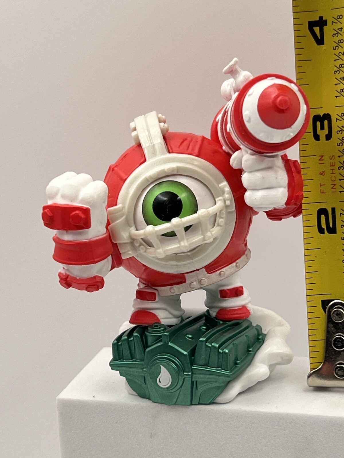 Skylanders Supercharger Missile Tow Dive Clops Limited Edition