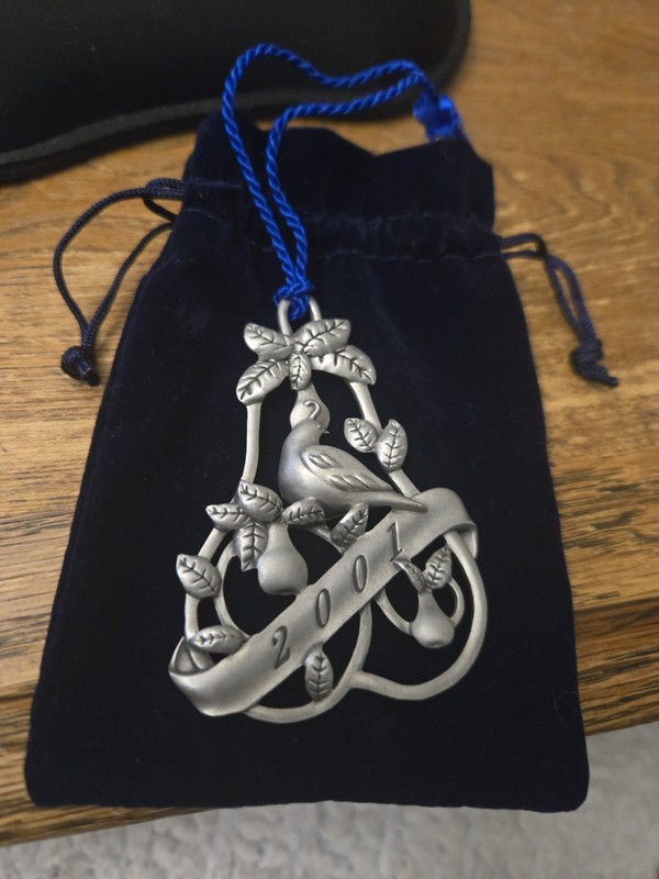 Avon Pewter Ornament 2001