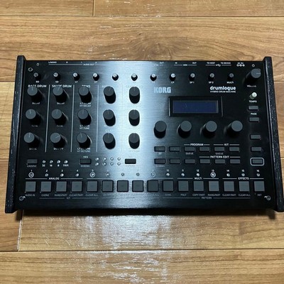 KORG Drumlogue Hybrid Drum Machine Farbe Schwarz OVP enthalten