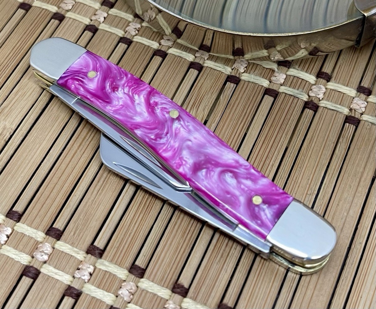 Case XX USA 2026 Pink Crackle Kirinite 16161 Medium Stockman