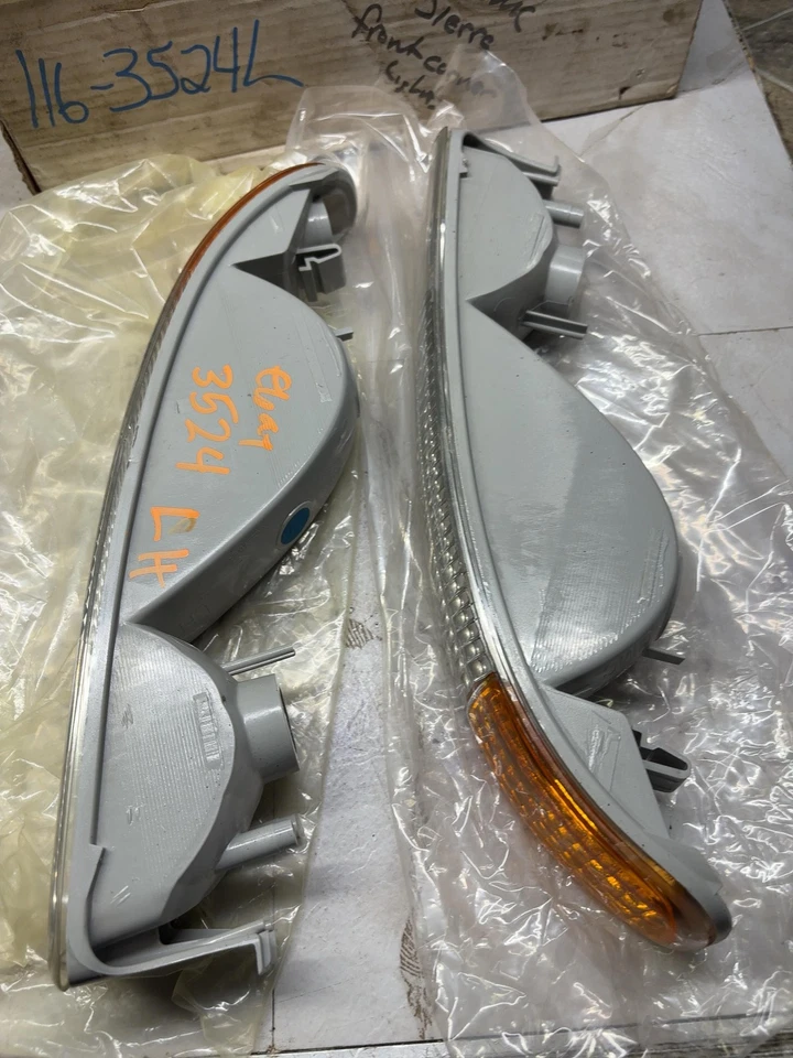 1999-2007 GMC SIERRA 1500 Left & Right Fog Marker Light Turn Signal Lamps (NEW) - Image 3 of 4