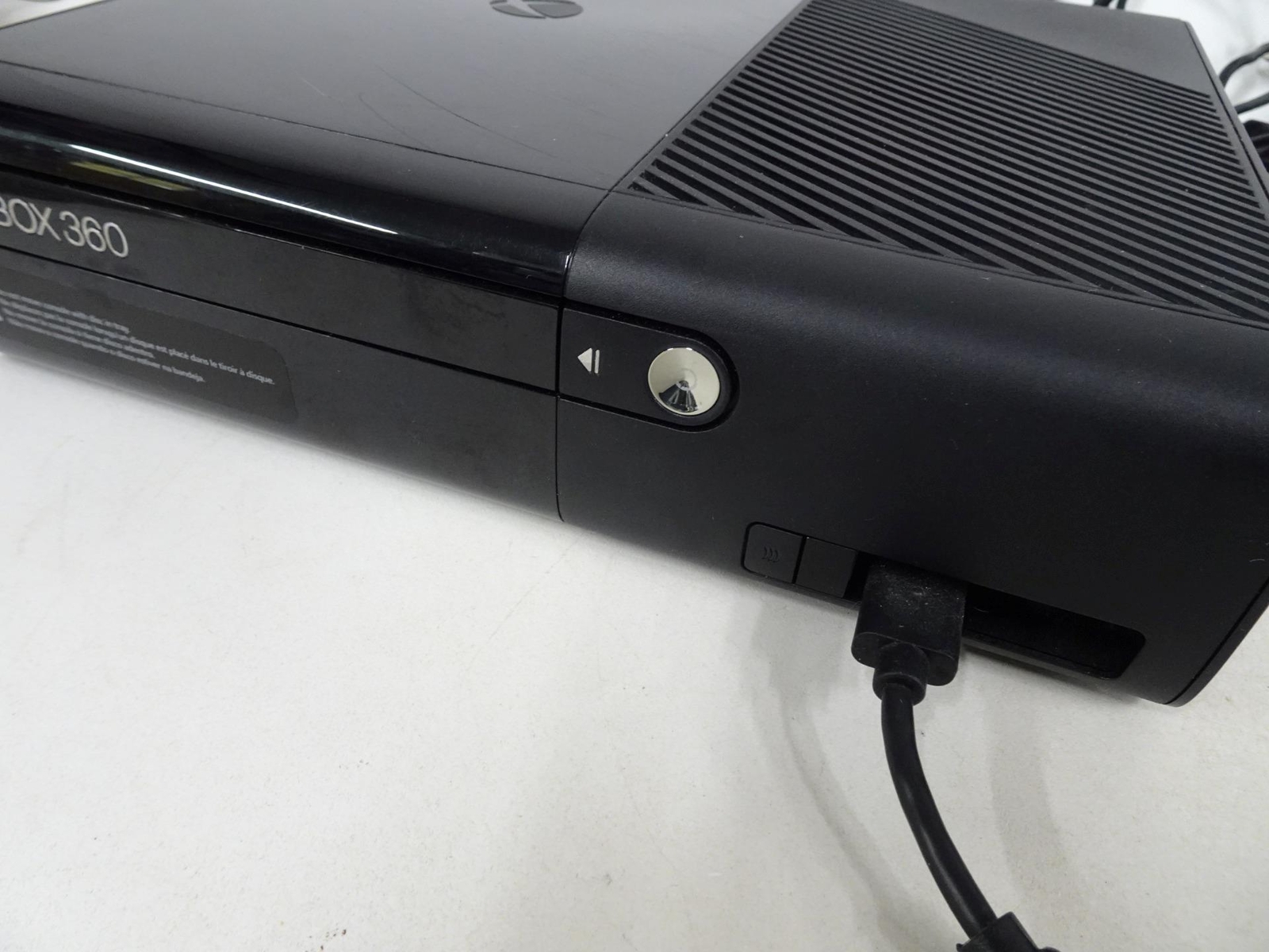 Microsoft Xbox 360 E Console w Power Cord 2 Controllers eBay