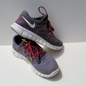 nike free run livestrong