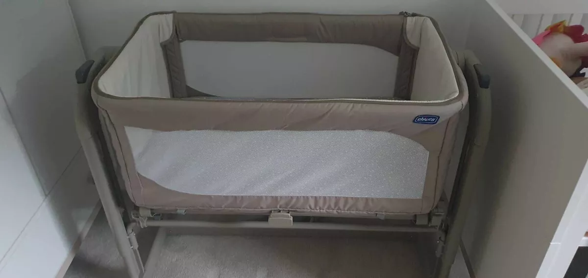 Chicco next2me cheap bedside crib