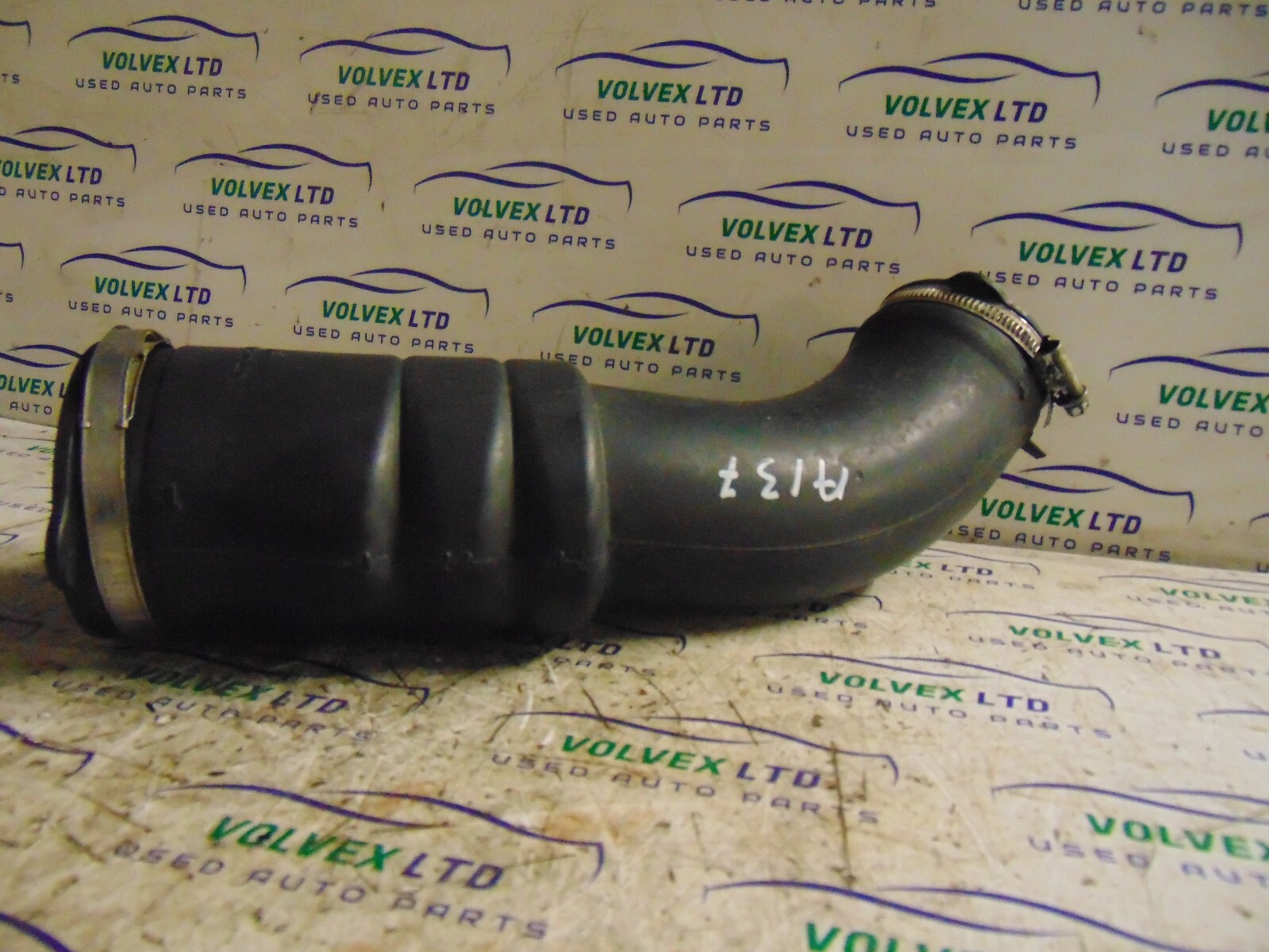 20042011 Ford Focus ST Cold Air Intake Pipe 08692401 eBay