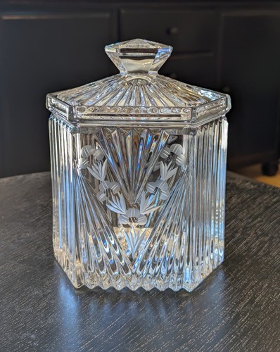 VTG Crystal Clear Biscuit Jar Ribbed Handcut 24% Lead Crystal w/ Frosted Etching