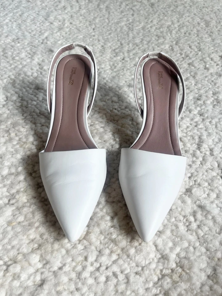 Zapatos de salón Diane von Furstenberg Mortelle con honda trasera de cuero blanco talla 37,5 Foto 4 de 4