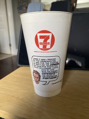 ORIGINAL 1975 NIGHTHAWK 7-ELEVEN MARVEL COMICS, PLASTIC CUP - Picture 2 of 6