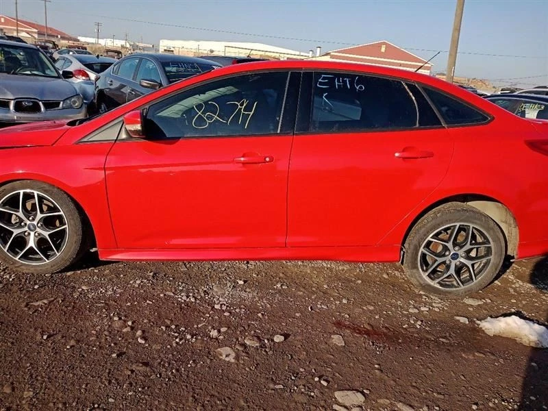 Farol de neblina esquerdo do motorista Ford Focus 9393997 2015 - Imagem 4 de 4