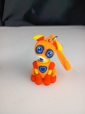 KIDS HEART CHALLENGE PARKER HEART HERO ROBOT DOG KEYCHAIN